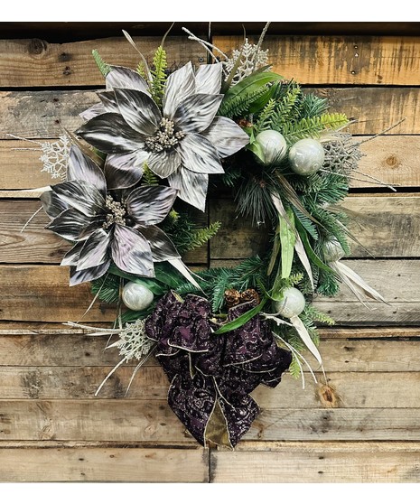 PLATINUM HOLIDAY WREATH SILK