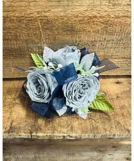 pink spray rose corsage