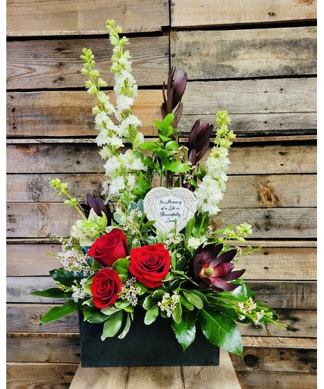 BEAUTIFULLY LIVED BOUQUET