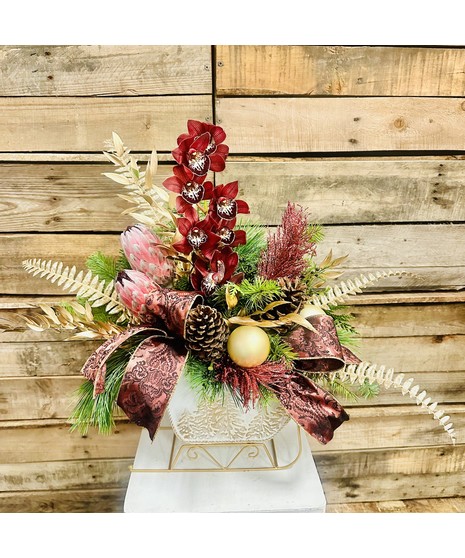 LUXURIOUS SLEIGH BOUQUET