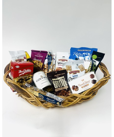 MOM'S WINE & GOURMET BASKET
